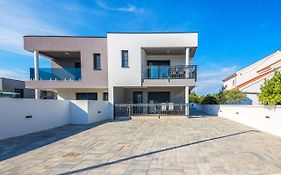 Apartment Spanic 1