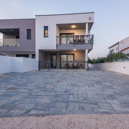 Apartment Spanic 1 Vir Exterior foto
