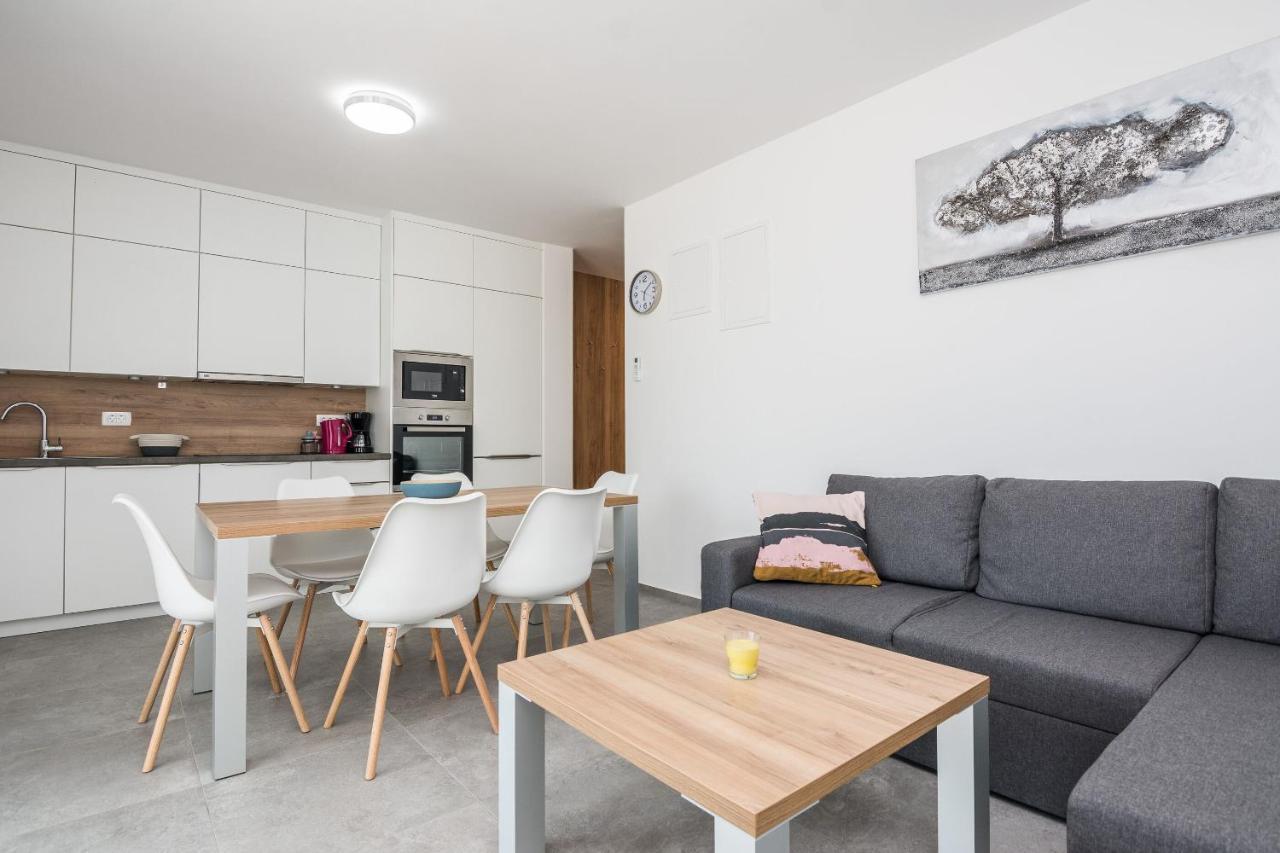 Apartment Spanic 1 Vir Exterior foto