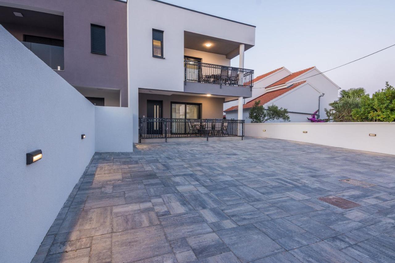 Apartment Spanic 1 Vir Exterior foto