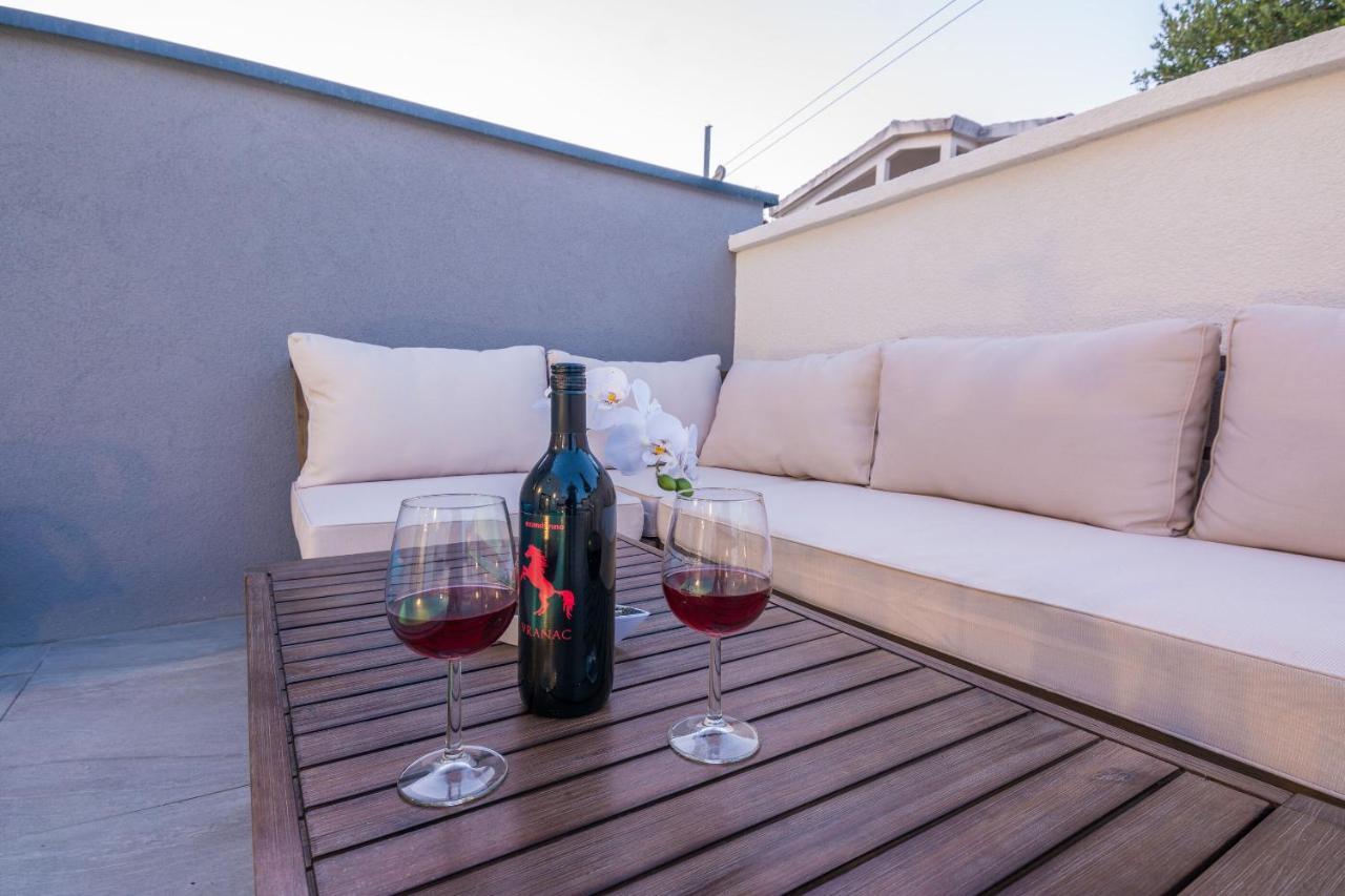 Apartment Spanic 1 Vir Exterior foto